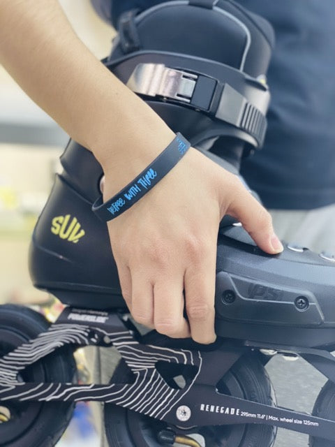 Pulsera Powerslide Be Free With Three Black